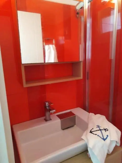 Loutra Kythnos Suites