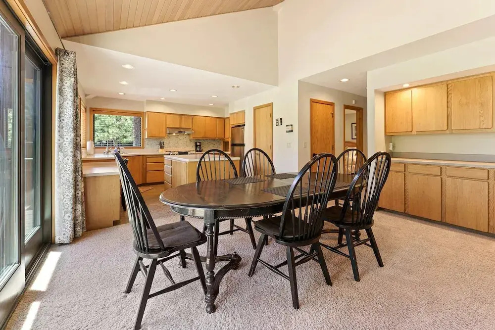 10 Tan Oak