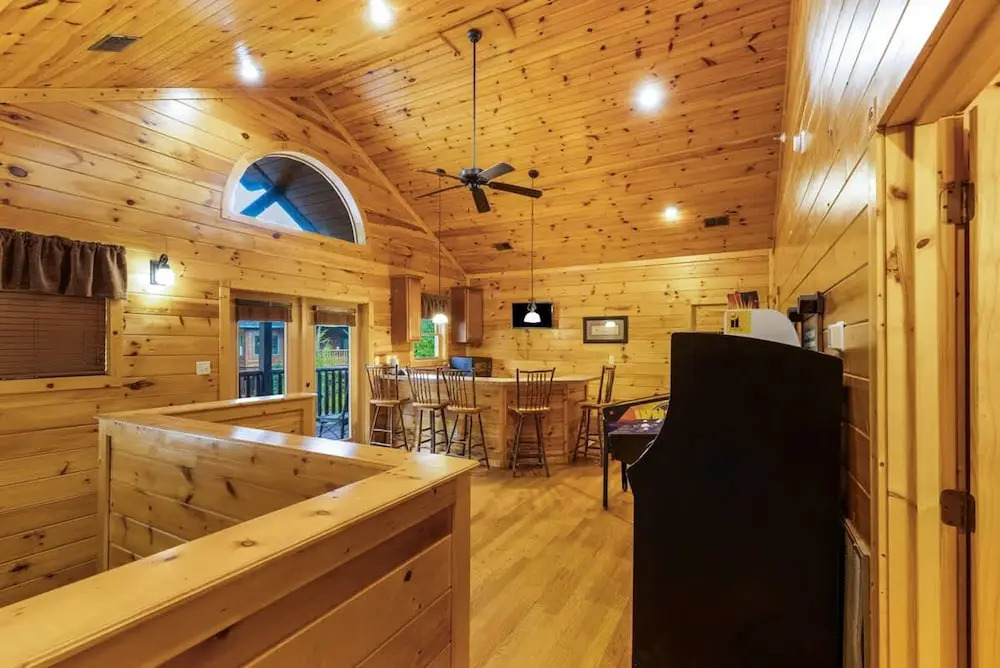 Private 8BR Gatlinburg Cabin w Amazing Views
