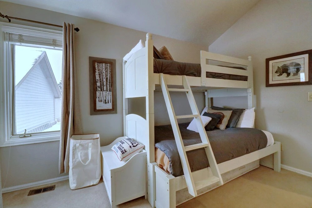 Private Mountain Town home Pet Friendly with Great Views - WD12 by Redawning