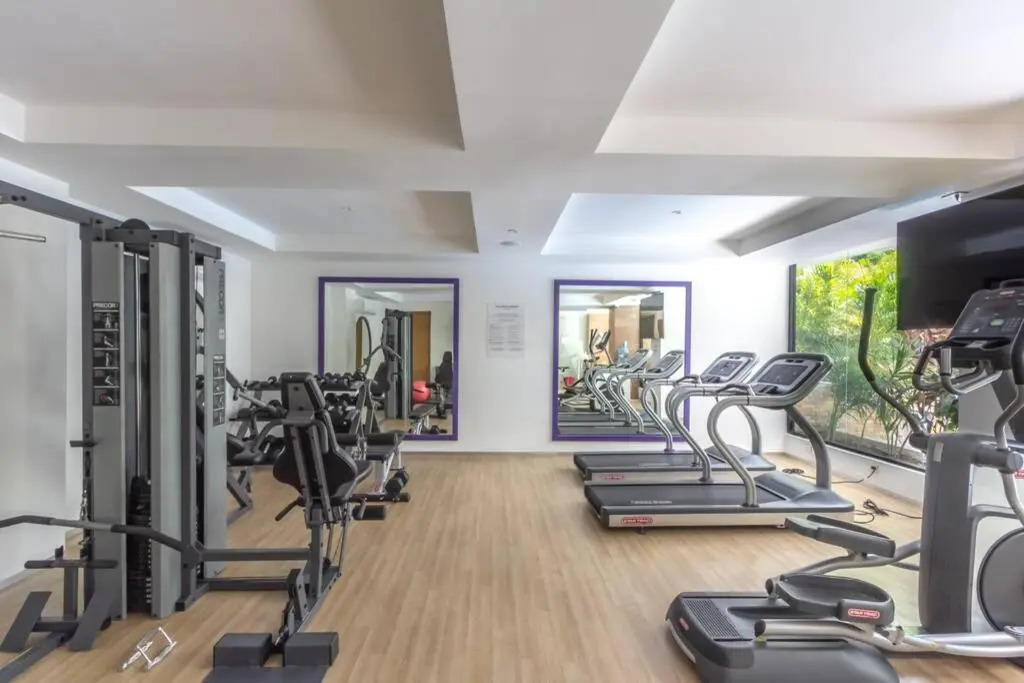 Entire Apartment, Excellent Location The City 1004
