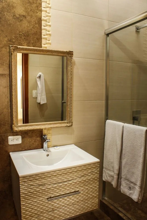 Hotel Azul de la Plaza by Chat Noir