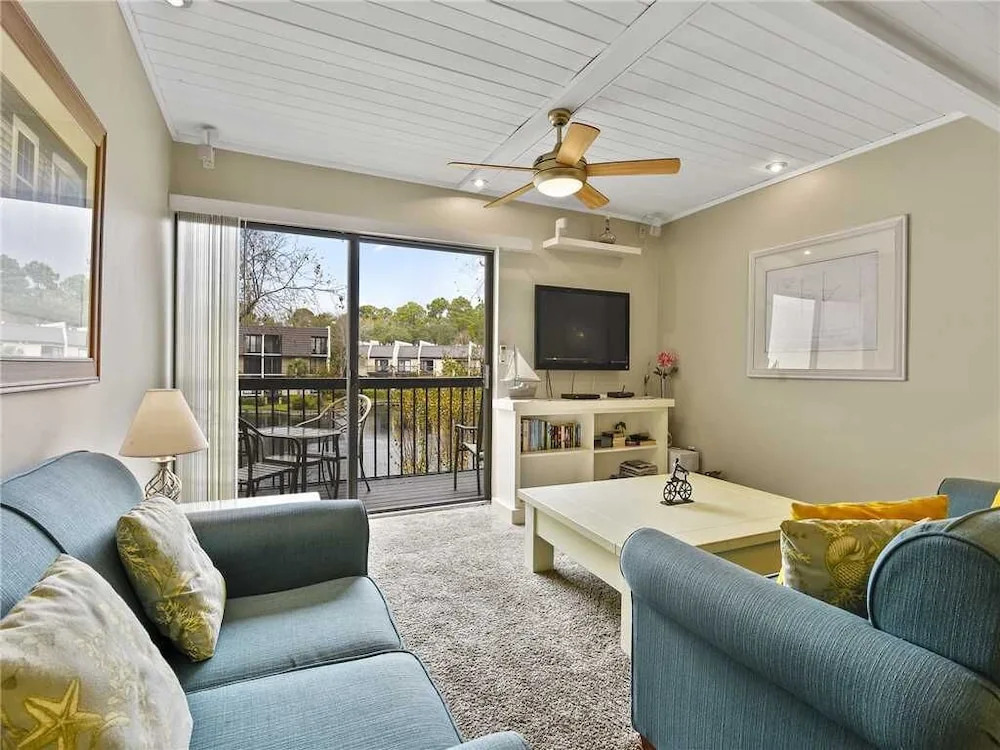 Island Club 151 - One Bedroom Condo