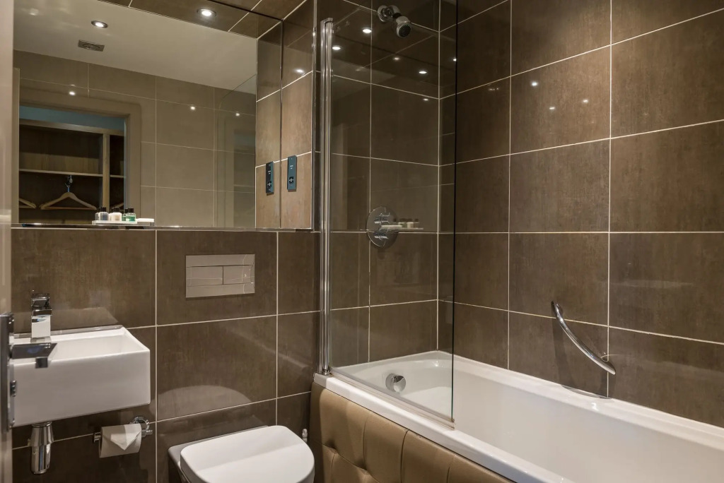 Radstone Hotel