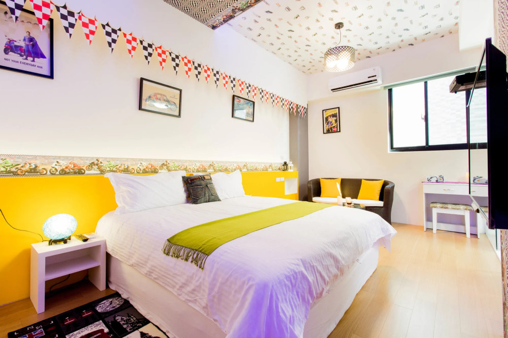 F One B&B