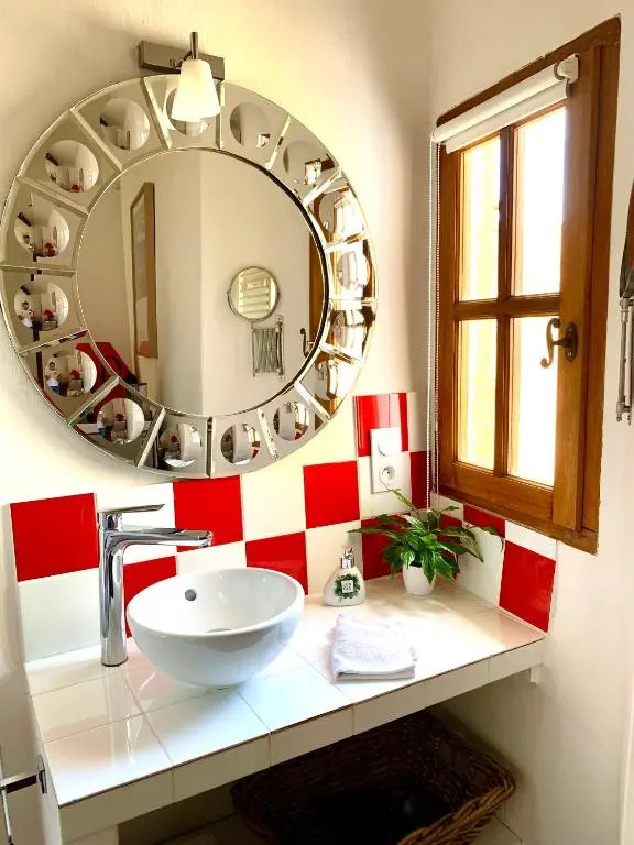 le 1835, studio rouge-Corail