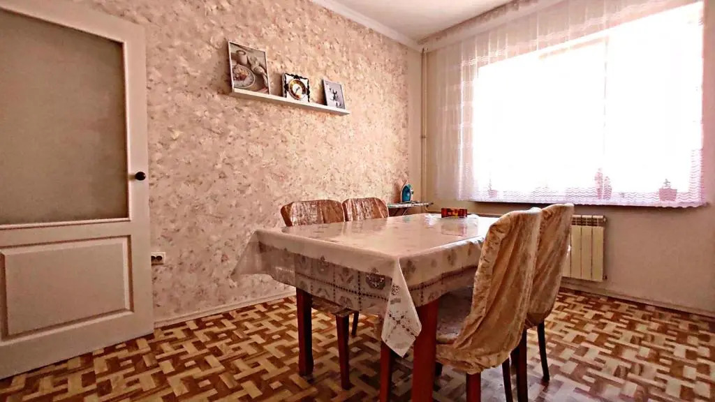 Apartment White Spring