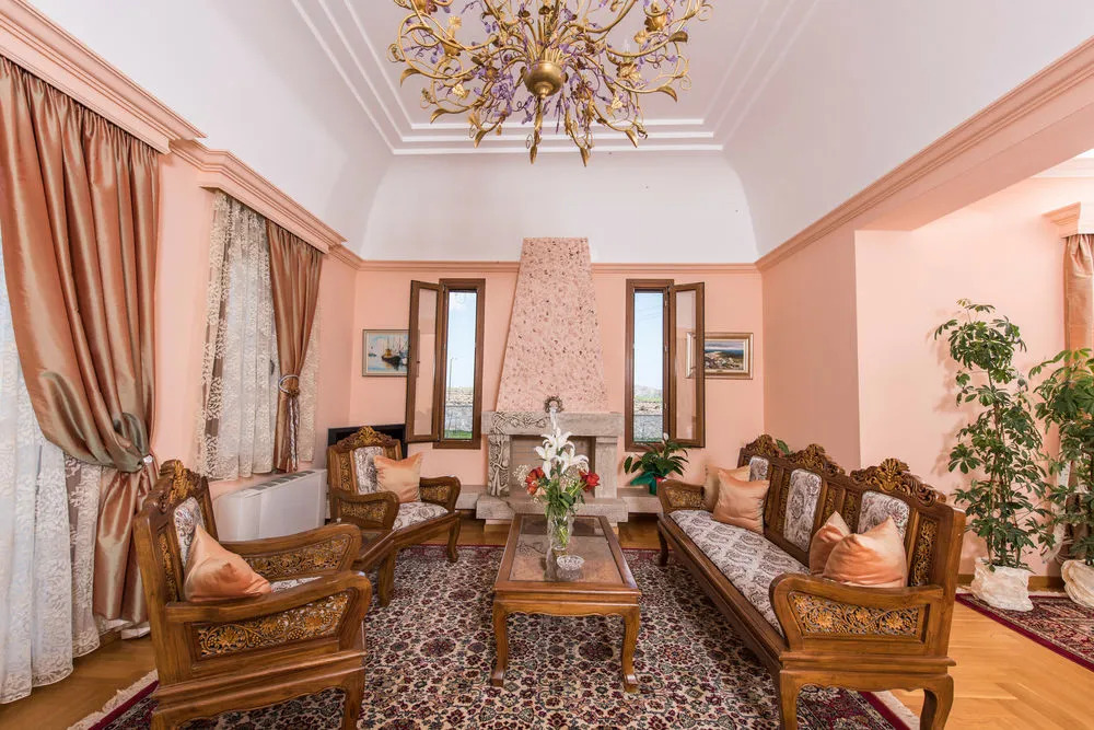Zeus Residence