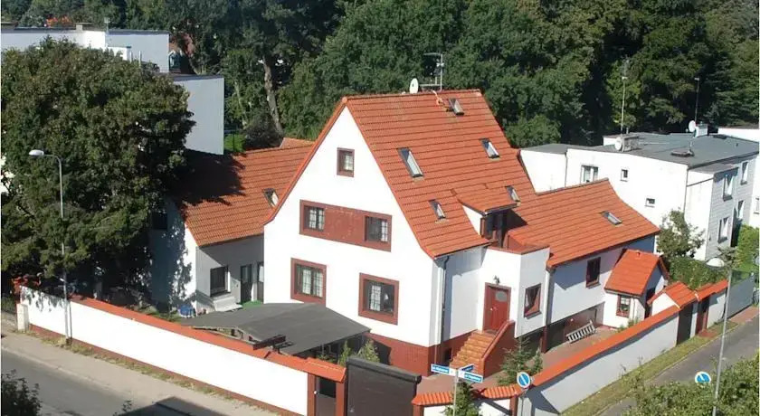 Hotelik Za Murem