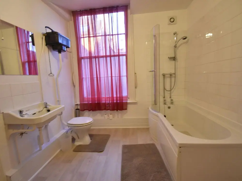 Charming Holiday Home in Leamington Spa Near Jephson Garden