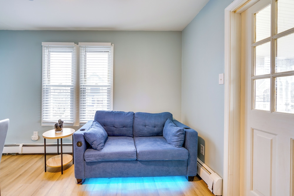 Centrally Located Ocean City Apt < 1 Mi to Beaches
