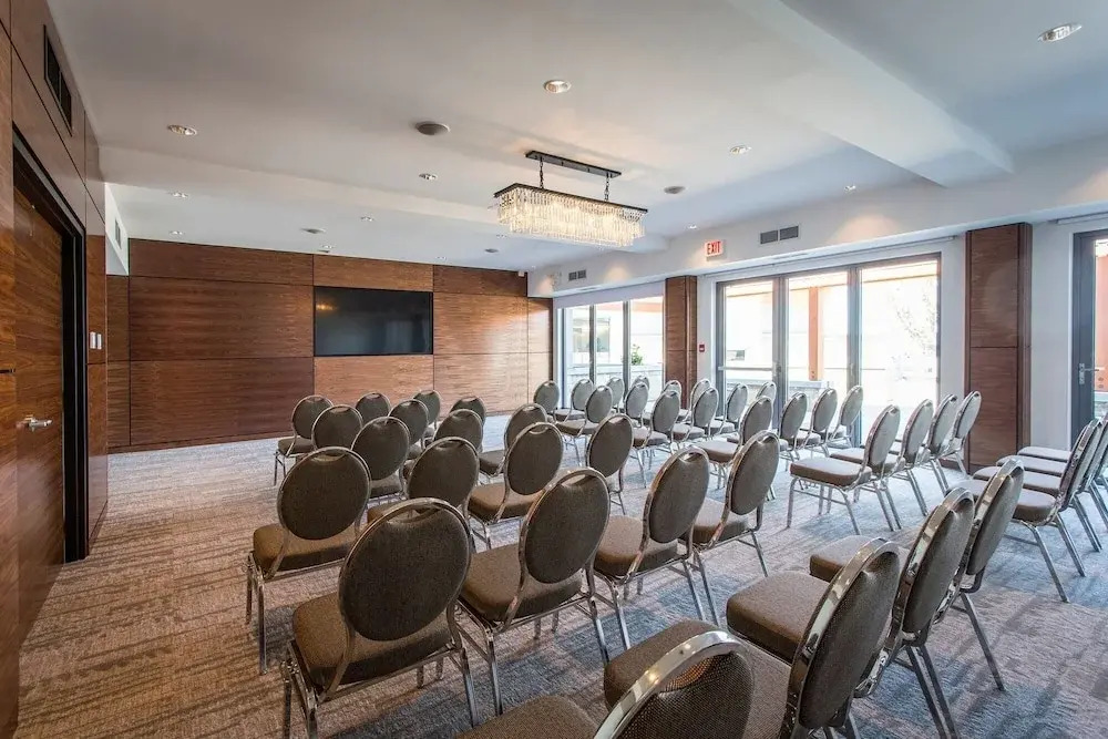 Qualicum Beach Ocean Suites