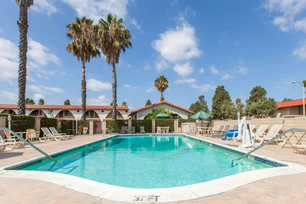 Days Inn by Wyndham Camarillo - Ventura