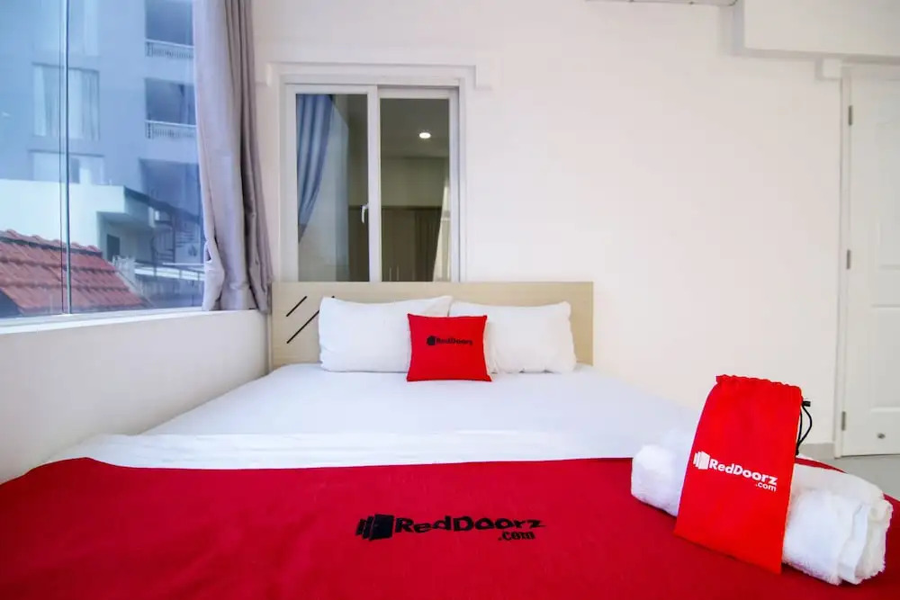 Reddoorz Near Quan Khu 7 Stadium