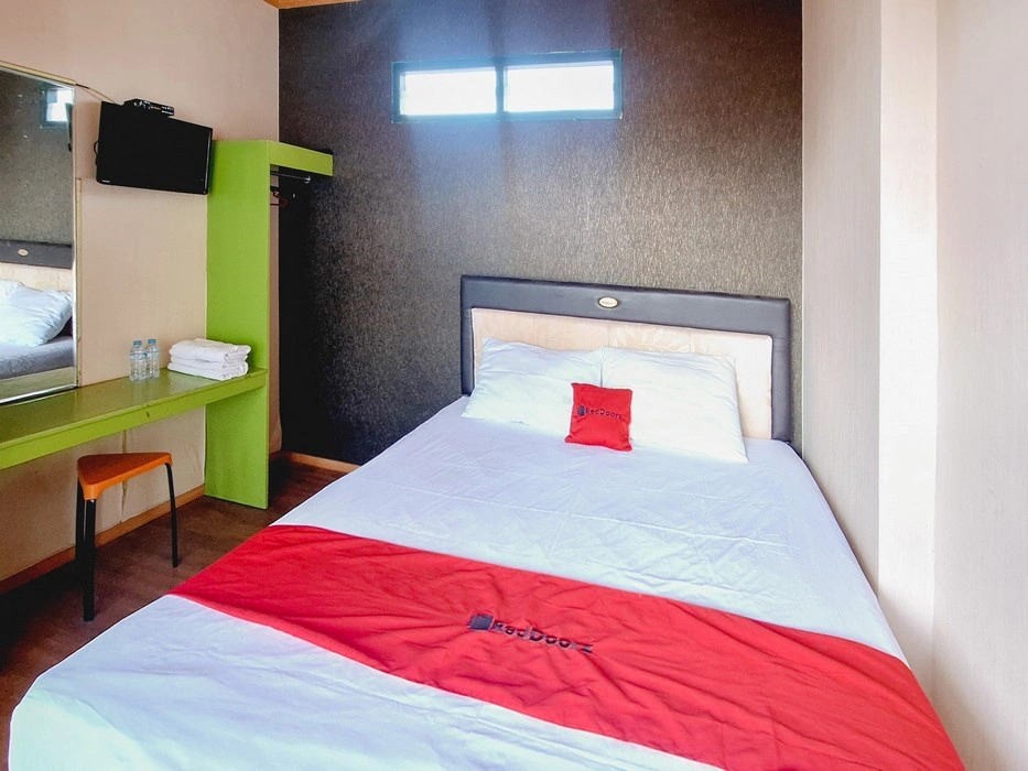 RedDoorz Syariah near Lippo Plaza Batu
