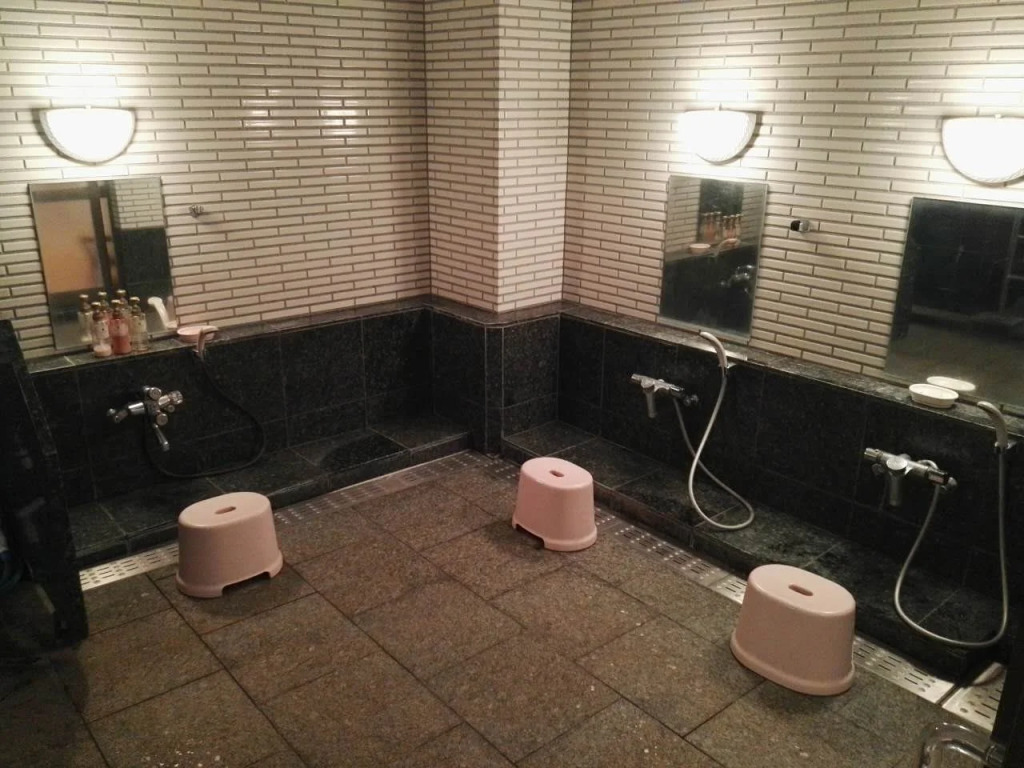 Atami Onsen Guest House Megumi 5 minutes walk from Atami Station