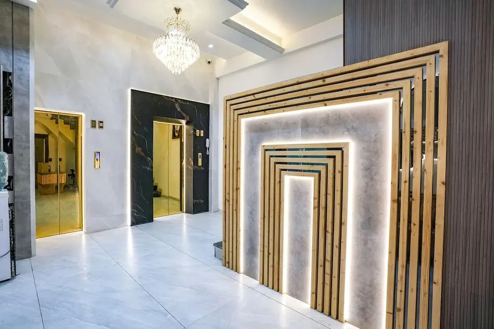 FabHotel Global Spaces - Nr NESCO Exhibition Center