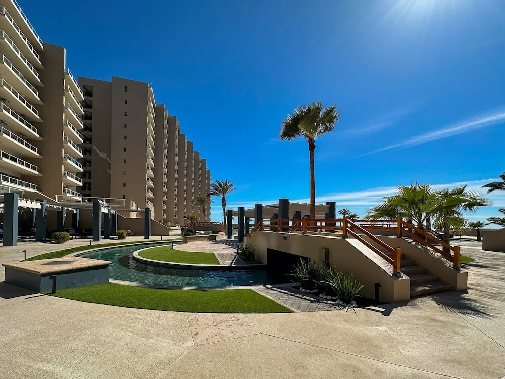 Beach Bliss Retreat 2BR Beachfront Condo