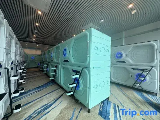 Sleeping Space Capsule Hotel (Fuzhou Changle Airport)