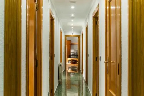 MD Vila Barbera Apartment Center