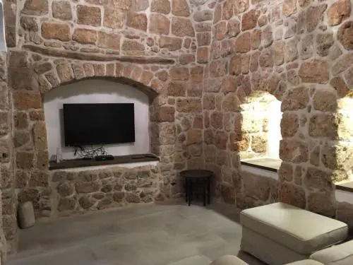 Acre Two Wells Zimmer