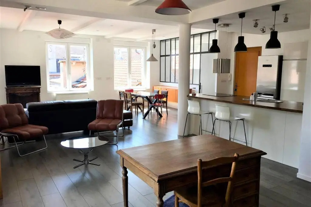 Superbe Loft 100m2 Proche Cathedrale Avec Parking