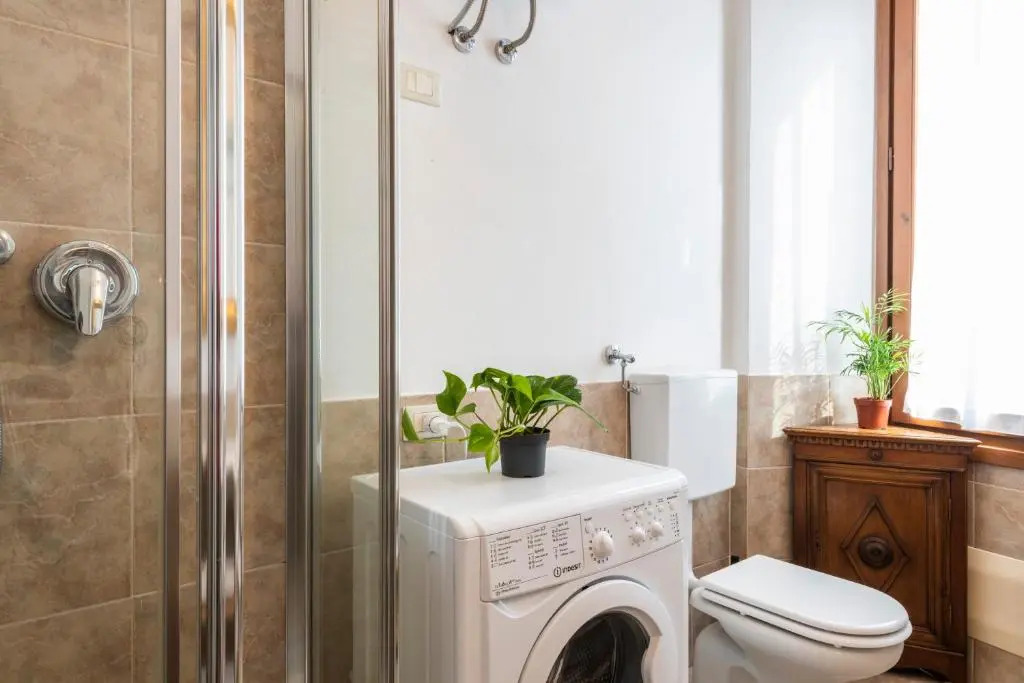 Renovated 19th-Century Apartment in an Authentic Area