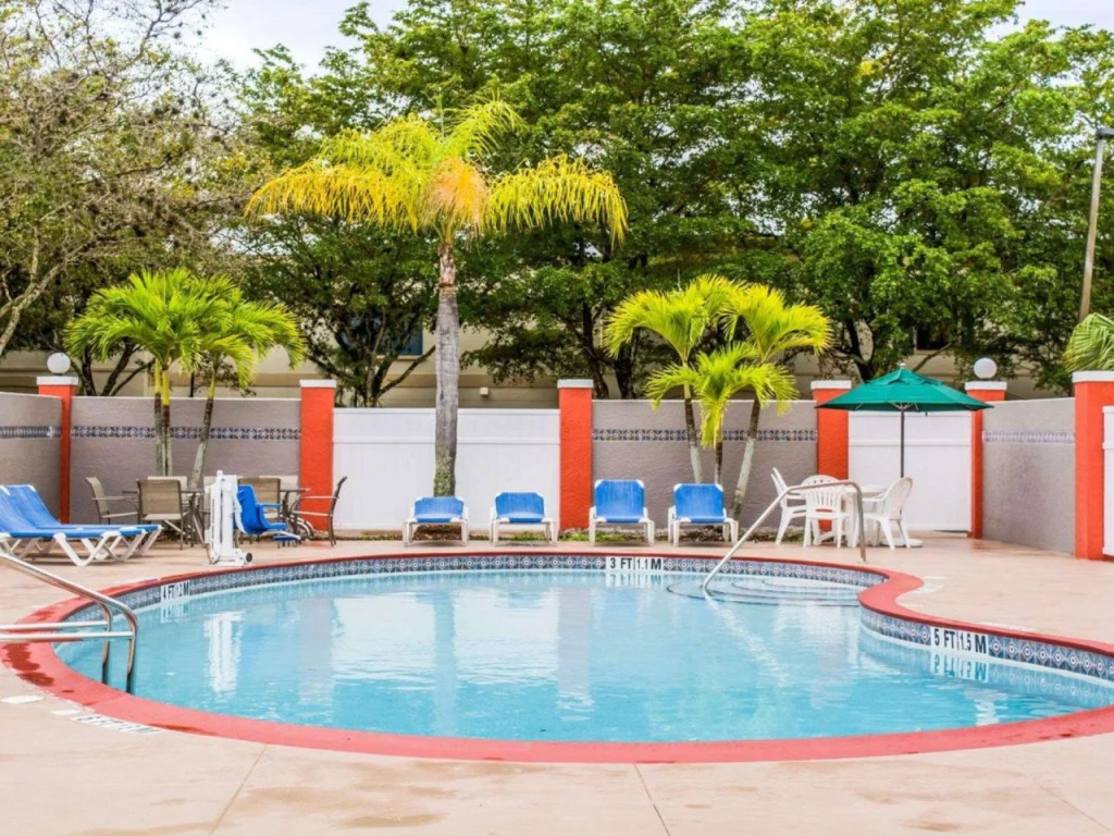 Quality Suites Fort Myers I-75