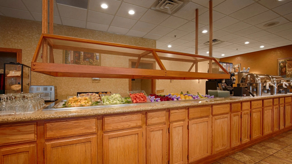 Best Western Plus Chicago Hillside