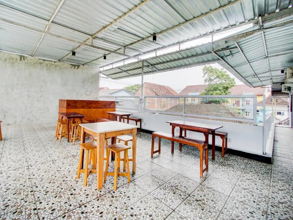 RedDoorz At Pandan Inn Batu