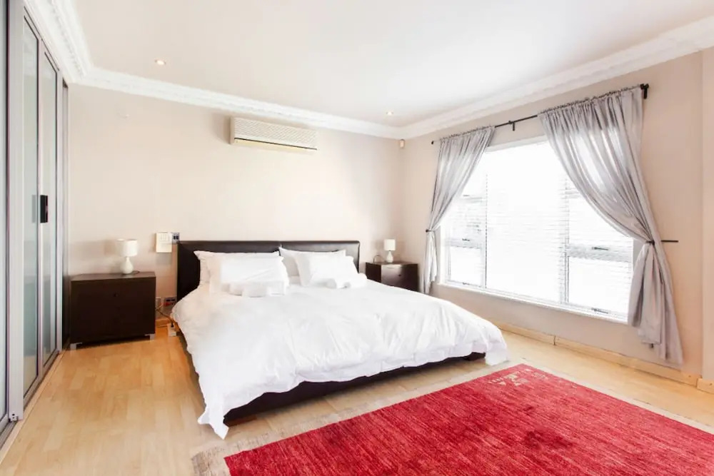 Villa West Beach