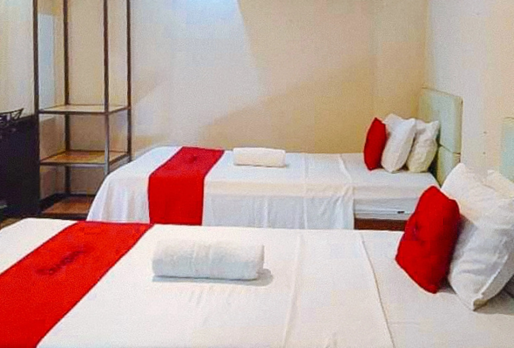 RedDoorz Plus New Era Budget Hotel Mabolo former RedDoorz near Landers Superstore Cebu City