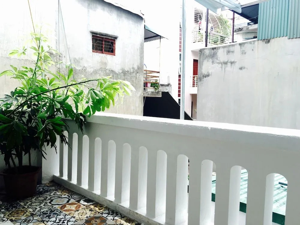 Awa Downtown Hostel