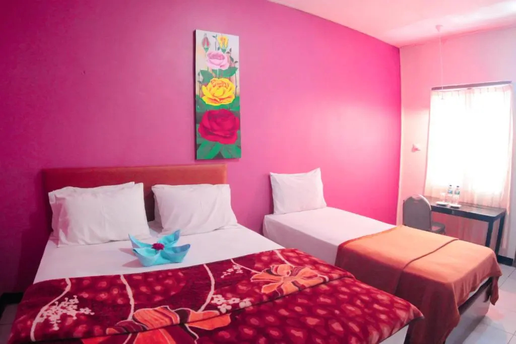 FX 72 Ruteng Hotel