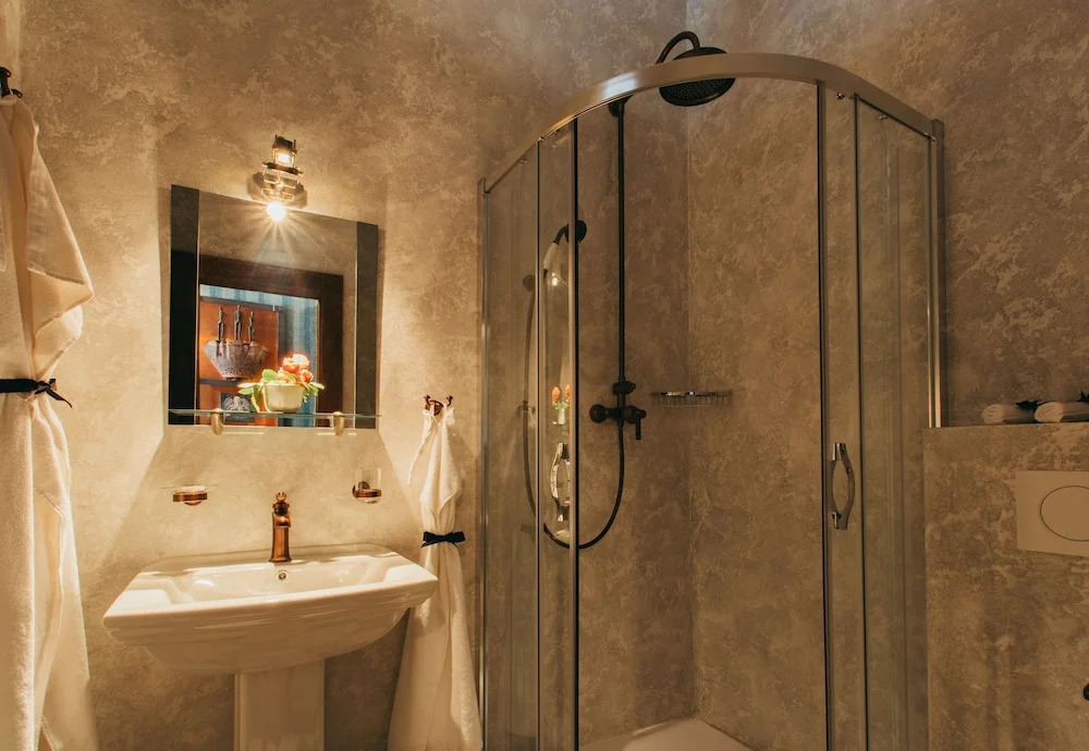 Divná pani Luxury Gallery Rooms