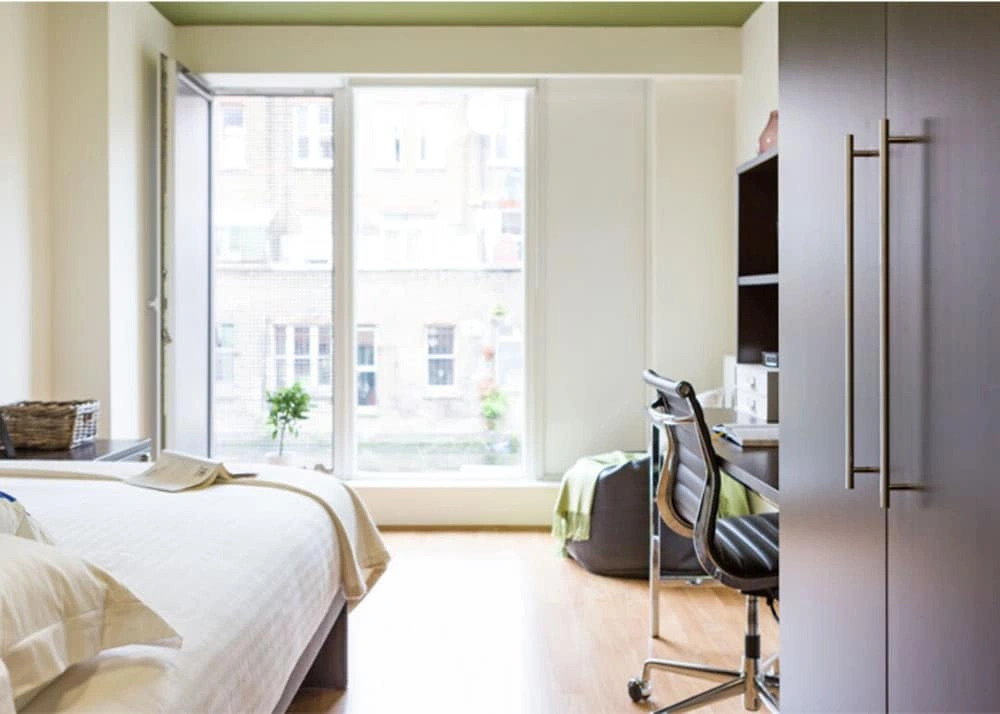 Student Only Modern Studio at Portobello Near Kensington and Chelsea