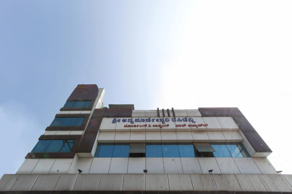 SPOT ON 68166 Sri Annapurneshhwari Residency
