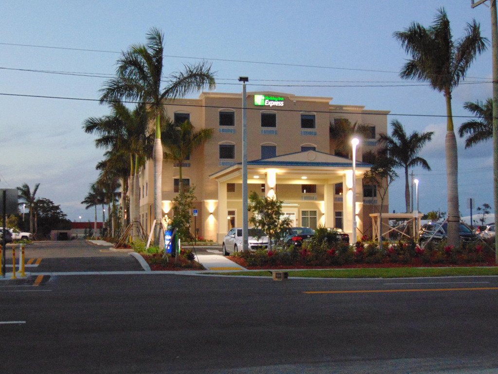 Holiday Inn Express & Suites Boynton Beach by IHG