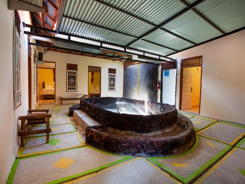 Handira Homestay Syariah Padang RedPartner