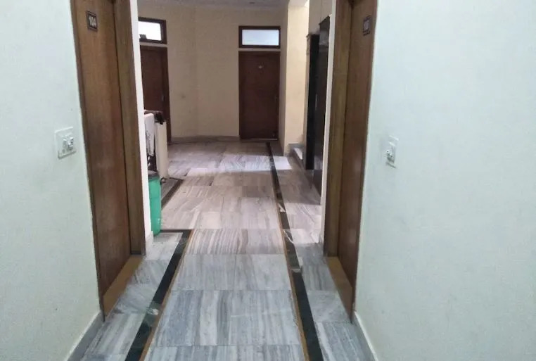 Hotel Wonder Hills,Har ki Pauri Road Haridwar
