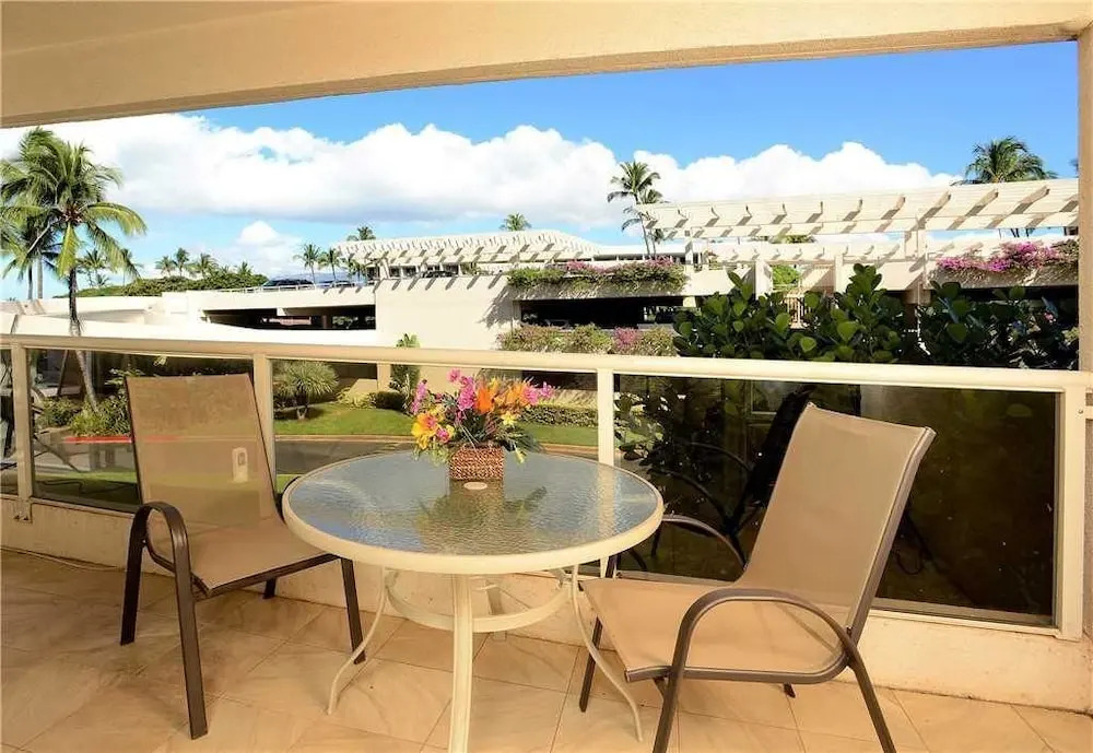 Maui Banyan H210 - One Bedroom Condo