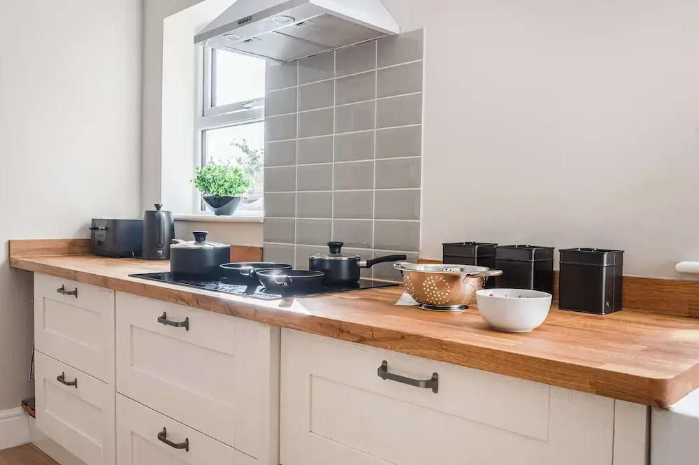 Host Stay Sherrington Road Abode