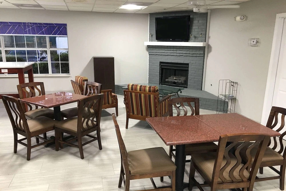 Best Western Country Side Inn