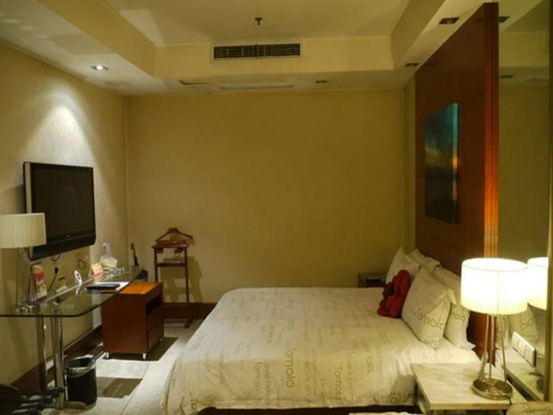 Yangtze River TOMOLO Hotel (Jianghan Road Branch)