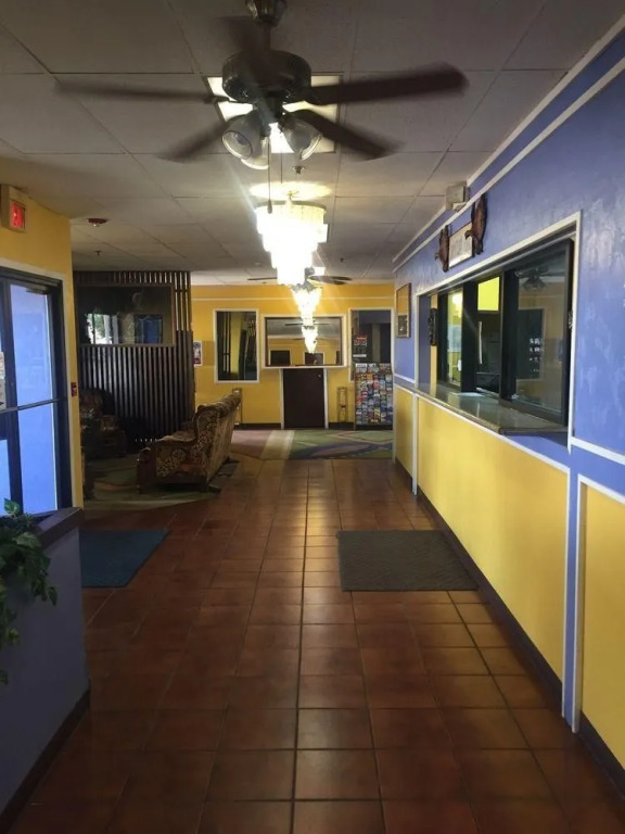 Camelot INN