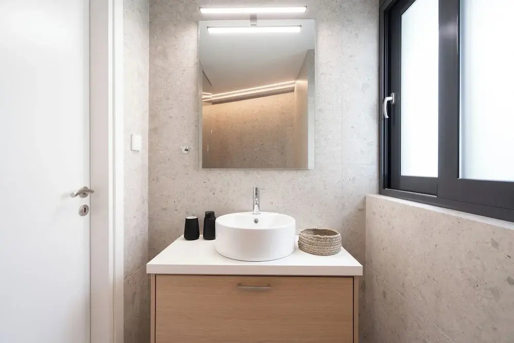 Kosmos Luxury Residences