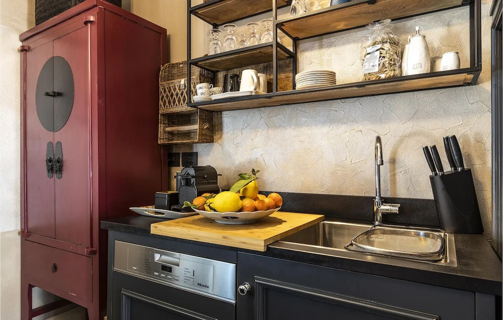 Beautiful Apartment in Lamporecchio With Wifi, 2 Bedrooms and Outdoor Swimming Pool