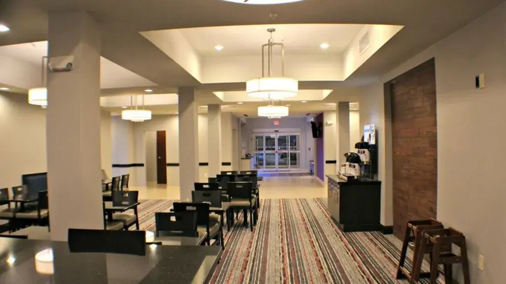 Holiday Inn Express & Suites Bonham, an IHG Hotel