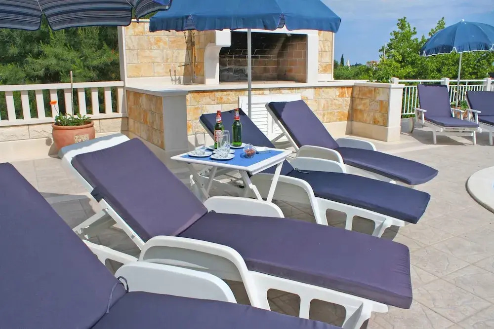 Luxury Accommodation Mirula