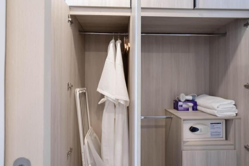 The Hampton Suites Bangna